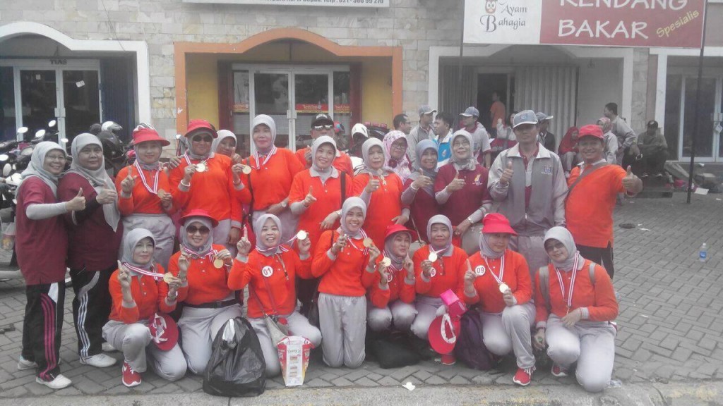 UPTP Sukmajaya juara 1 Putri gerak jalan Porpemkot