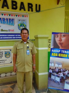 Kepala Sekolah SMP Negeri 1 Kotabaru, H. Patahudin, S.Pd (foto. Deddy)