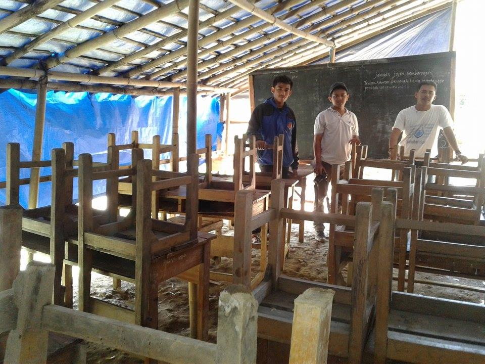 Inilah Kondisi Sekolah Dasar Negeri Sinar Asih yang terletak di Kp. Cisarua, Desa Banyuresmi RT 01/07 kec. Cigudeg, Kab. Bogor