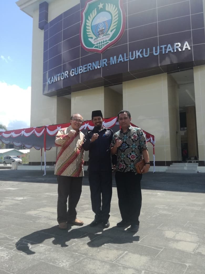 Kepala Cabang Dinas wilayah XIII, Herry Pansila hadir mewakili Kepala Dinas Pendidikan Jawa Barat