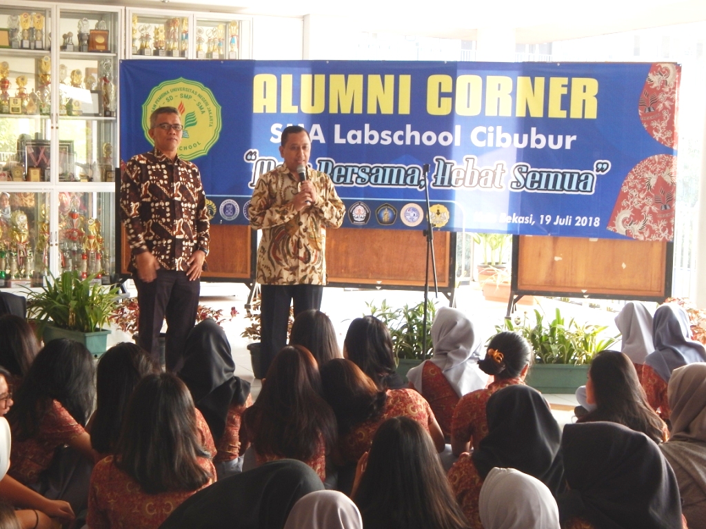 Kepala KCD Wilayah 3 Beri Motivasi di SMA Labschool Cibubur