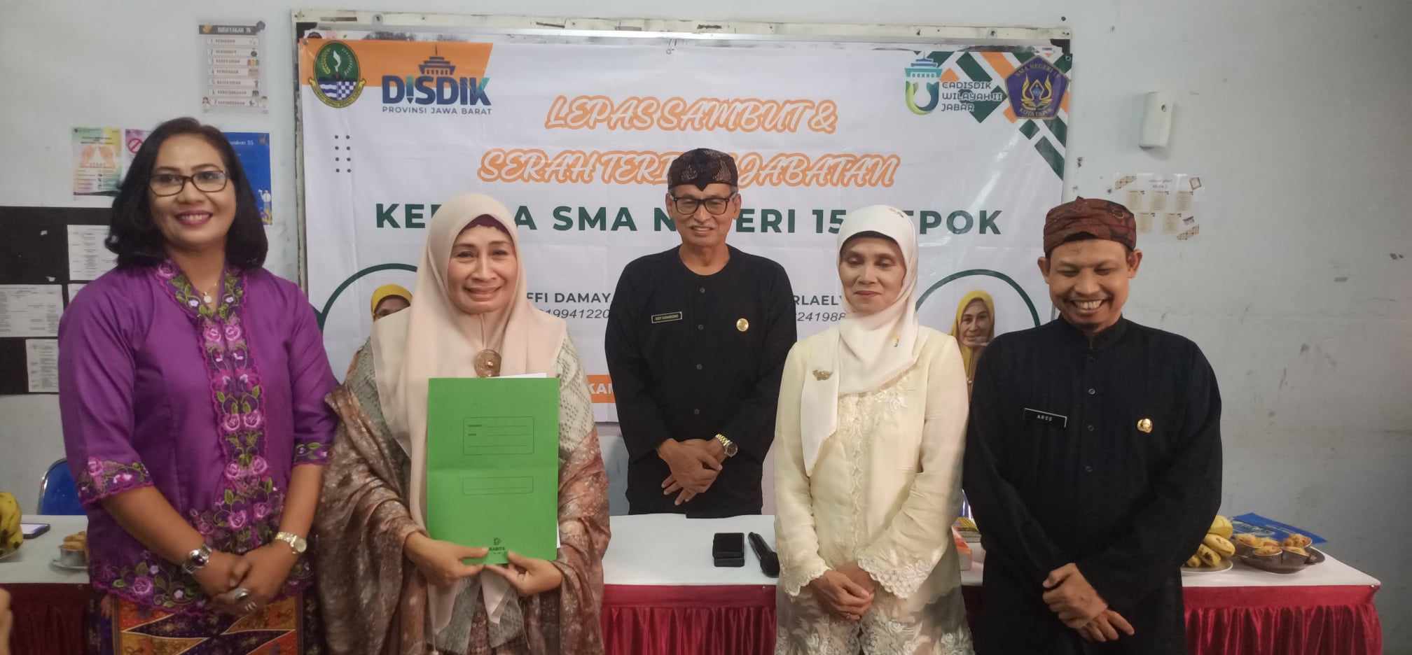 Kepala Cadisdik 2 Pimpin Sertijab Kepsek SMAN 15 Depok