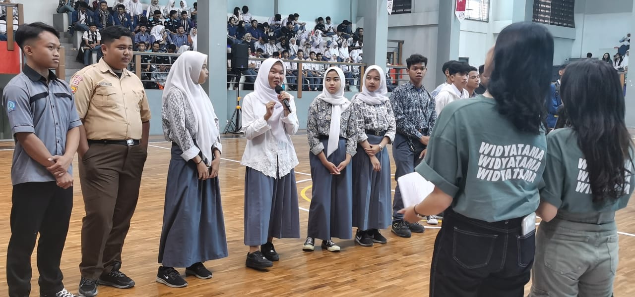 Ribuan Pelajar Ikuti Program “Satu Hari Menjadi Mahasiswa” di Universitas Widyatama