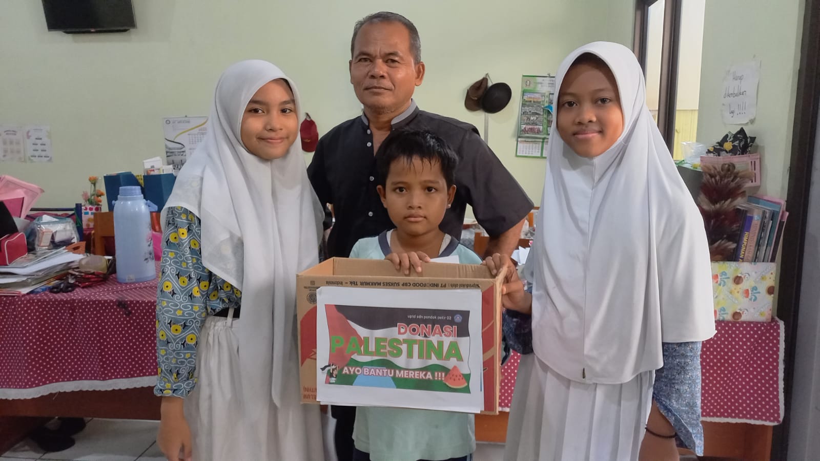 Siswa SDN Pondok Petir 02 Peduli Palestina
