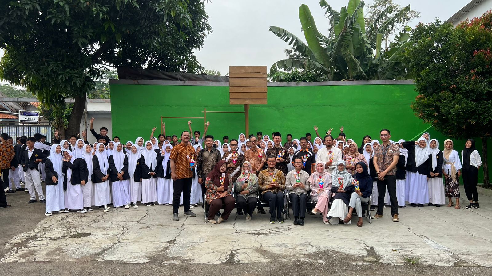 Peringati HGN 2023, Syafruddin Qomar: Terimakasih Para Guru dan Siswa SMK Karya Putra Bangsa Atas Dedikasi Terbaiknya