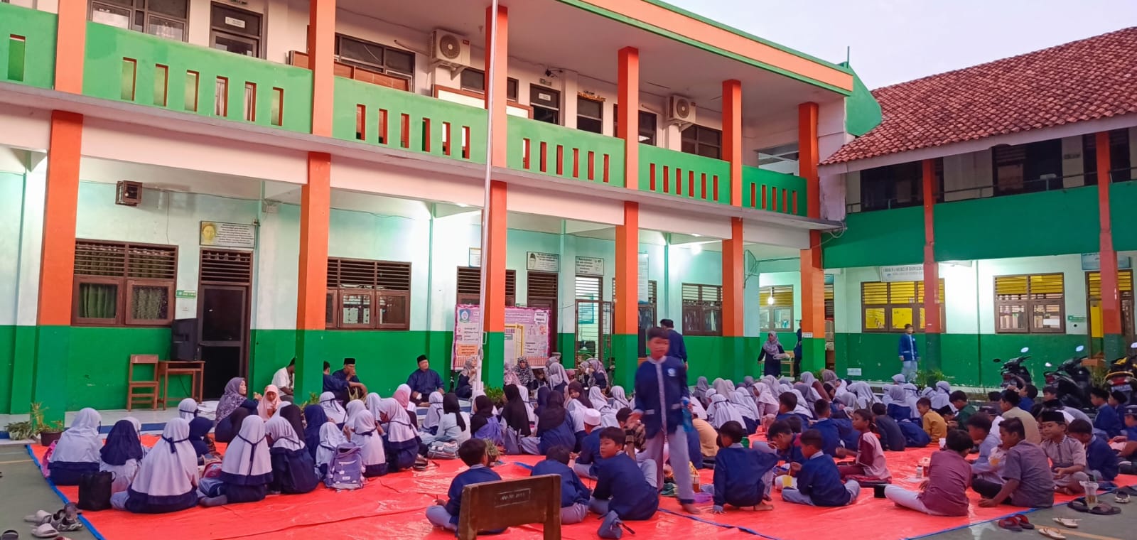 Biasakan Puasa Sunnah, MI.Miftahul Huda Muhammadiyah Adakan Bukber