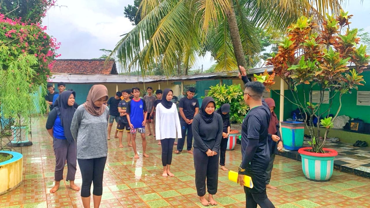 Siswa SMK NCM Laksanakan Pengambilan Nilai Praktek PJOK dengan Renang