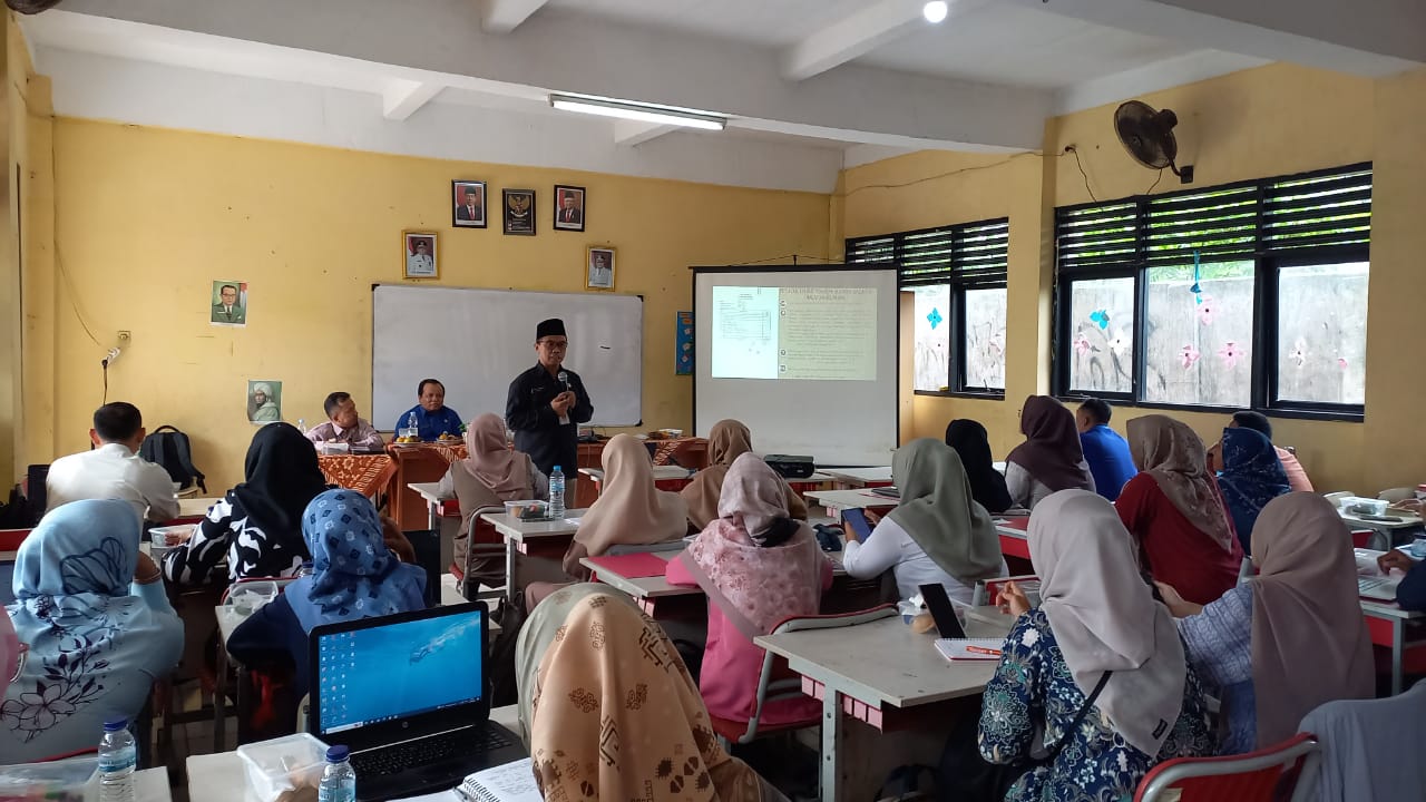 Kepala SD Negeri dan Swasta Bersama Guru Kelas 6 se-Kecamatan Sawangan Evaluasi Hasil PSAJ