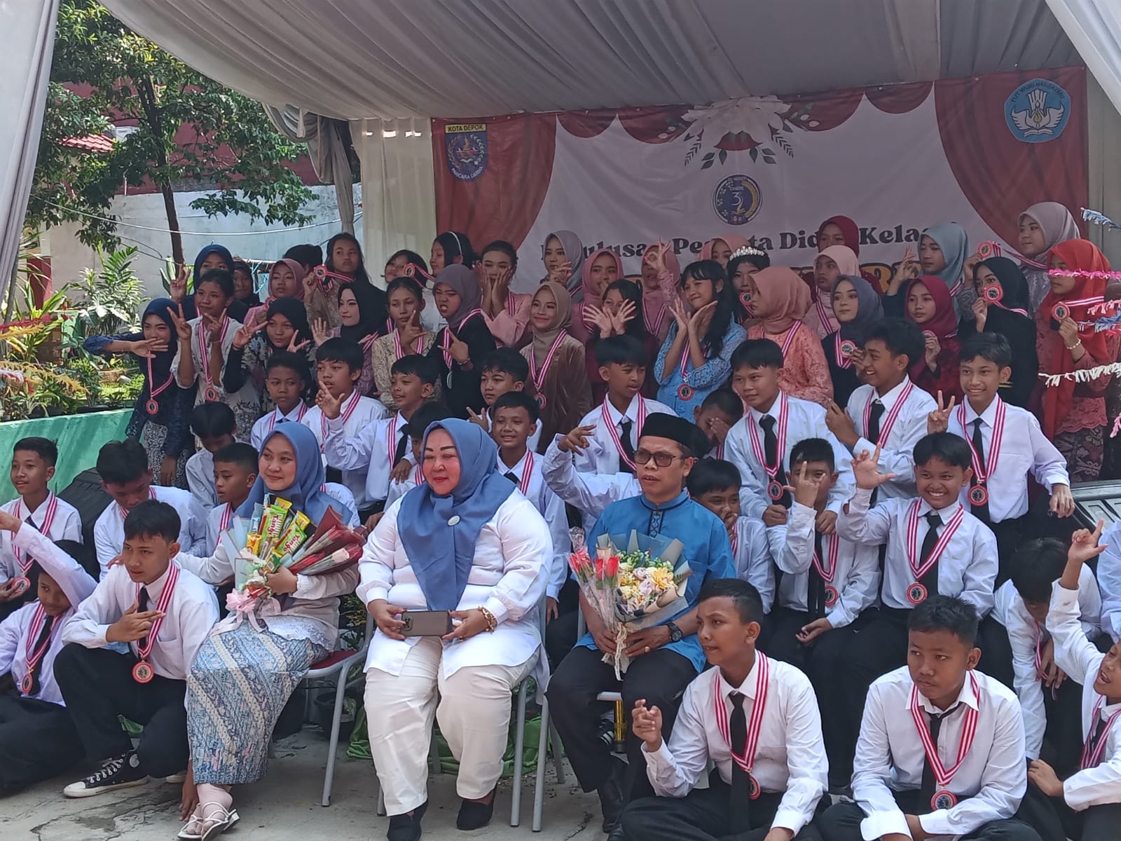 Pesan Kepala SDN Cinere 3 pada Acara Pelepasan Siswa