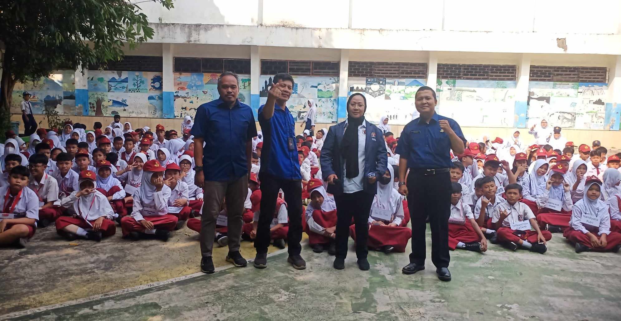 MPLS Hari Kedua di SMP Negeri 33 Hadirkan Reskrim Polres dan PWI Kota Depok