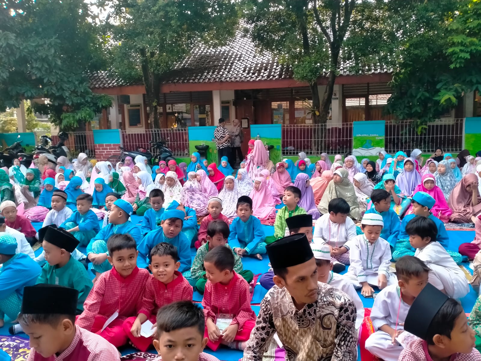 MPLS Hari ke 5 SD Negeri Meruyung Perkenalan Kegiatan Jumat Pagi