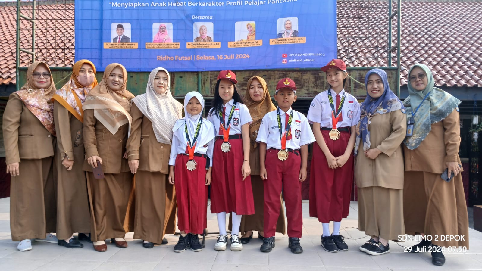 Siswa-Siswi SD NEGERI Limo 2 Borong Medali di Turnamen Taekwondo Kajari Depok Cup 2