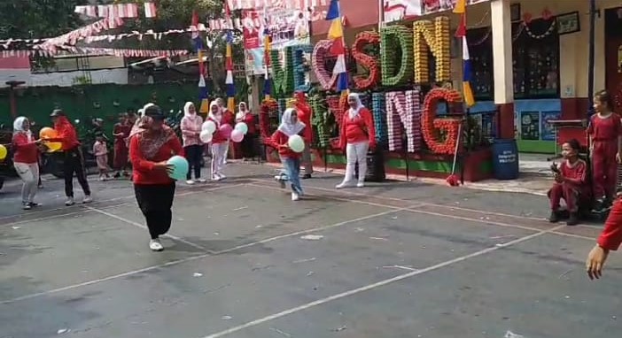 Semarak Lomba Agustusan di SDN Cipayung