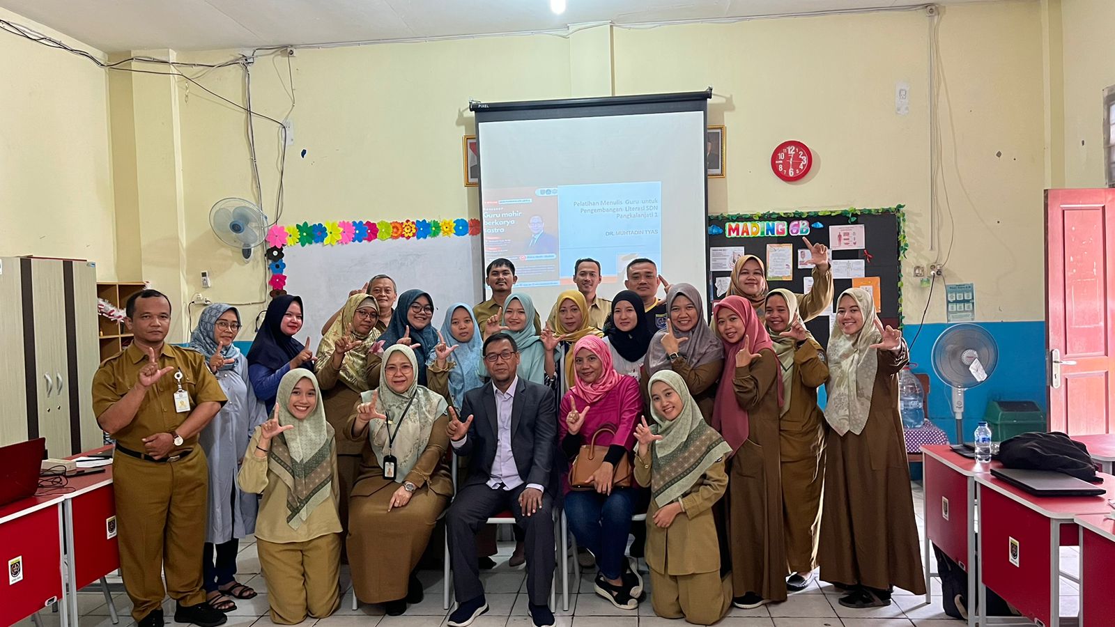 Gelar Workshop, Kepala SDN Pangkalan Jati 1 Ingin Guru dan Komite Punya Karya