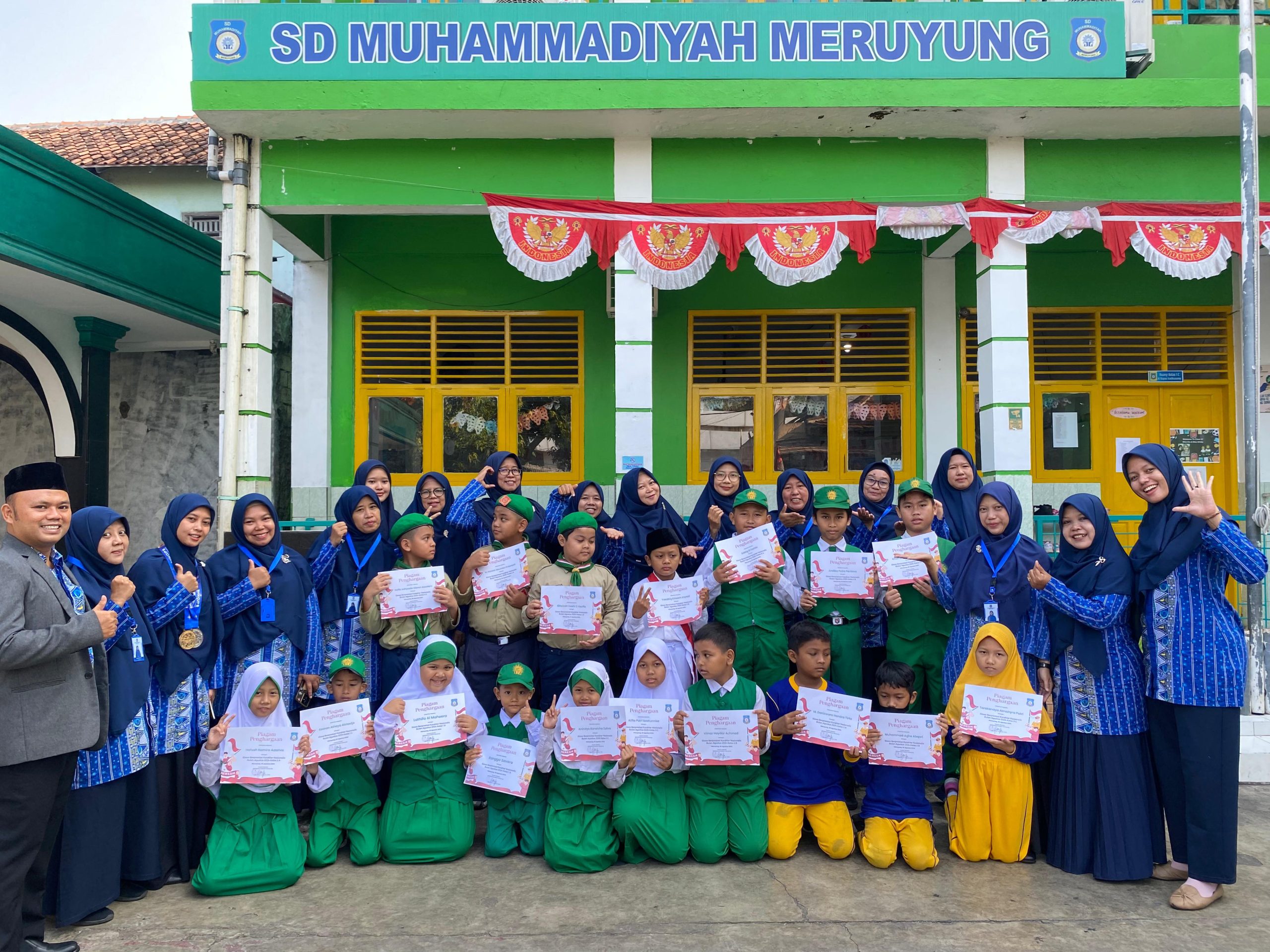 Cara Kepsek Ade Irma Gunawan Bikin Siswa SD Muhammadiyah Meruyung Raih Banyak Prestasi