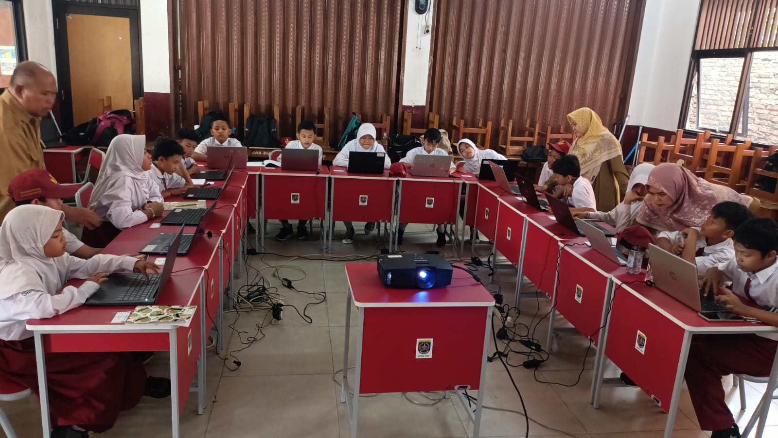 Perbaiki Mutu Pendidikan, Siswa SDN Pasir Putih 03 Laksanakan ANBK