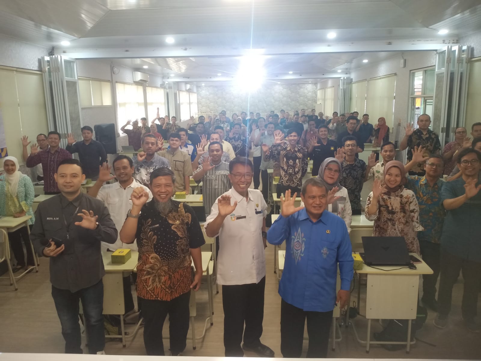 Tingkatkan Kualitas Pendidikan, 100 Operator SMK, SMA dan SLB se KCD 1 dan 2 Ikuti Bimtek
