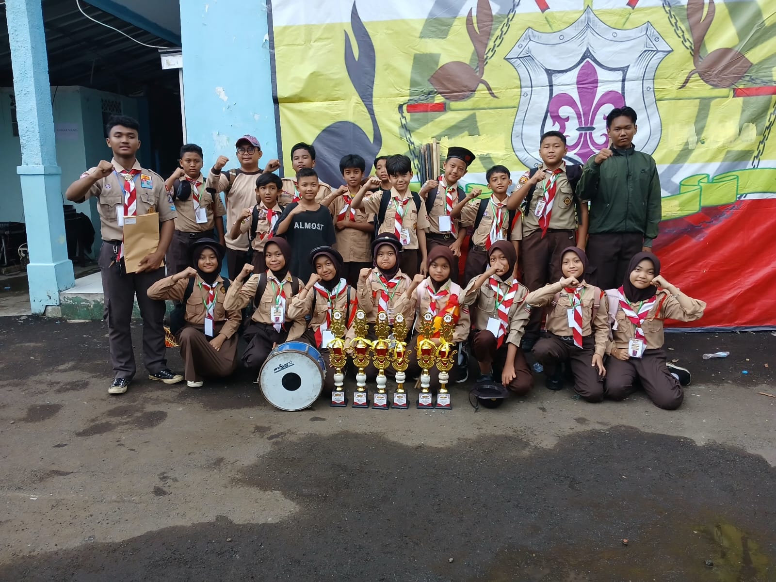 Siswa SDN Sawangan 04 Raih 6 Piala Lomba Pramuka di SMP Al Ihsan