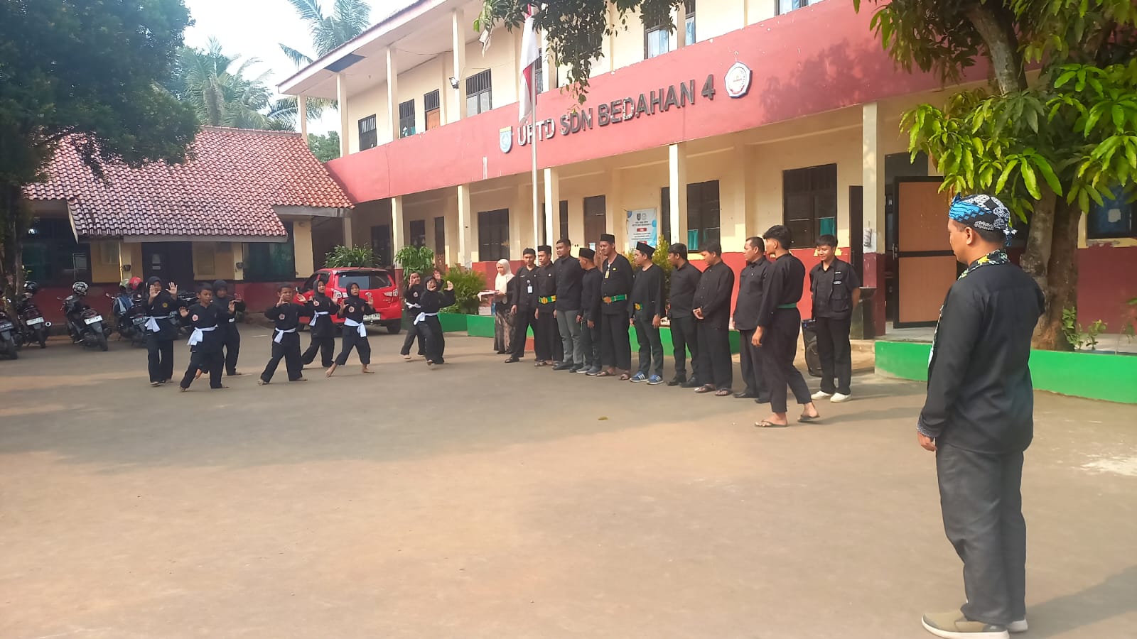 Ekstrakurikuler di SDN Bedahan 04 Berikan Dampak Positif bagi Siswa