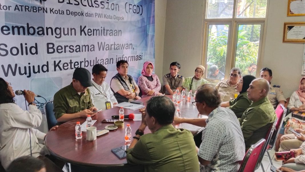 Kakan Pertanahan Depok Gelar FGD di kantor PWI, Bahas Jual Beli Tanah Hingga  Sertifikat Elektronik