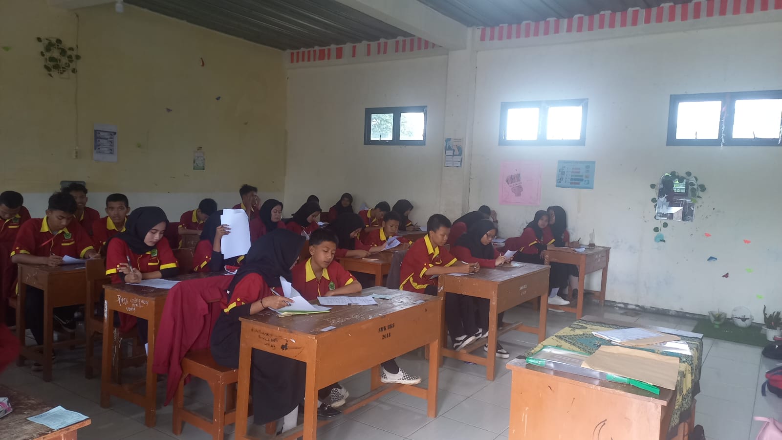 Siswa SMK Bhakti Karya Ikuti Asesmen Sumatif Akhir Semester 1 Ganjil