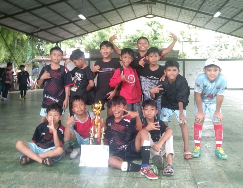 Tim Futsal SDN Utan Jaya Raih Juara 1 kelompok Usia 7-9 Tahun di Green Futsal GDC