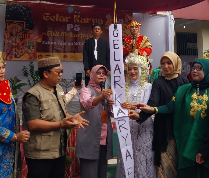 SDN Mekarjaya 7 Semarakkan Puncak Gelar Karya P5 dan Hari Kartini dengan Nuansa Budaya Nusantara