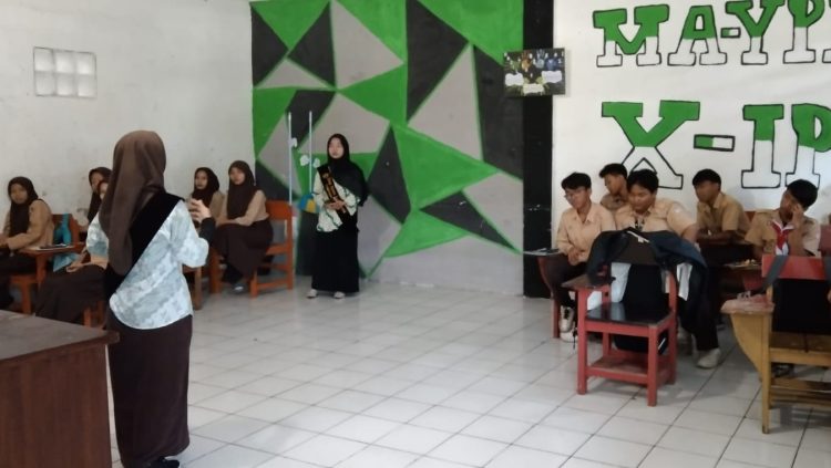 Duta Lingkungan Kota Depok Ajak Pelajar MA YPPD Jaga Kelestarian Alam