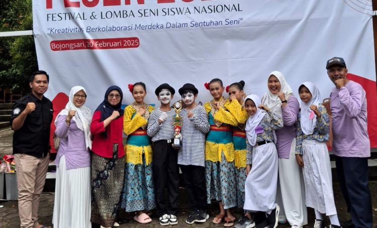Guru dan Siswa SDN Bojongsari 03 Terima Penghargaan atas Prestasi di LLP 2025