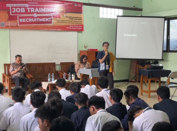 SMK Assalam Cimanggis Gandeng Kawan Lama Grup Gelar Pelatihan Kerja dan Rekrutmen