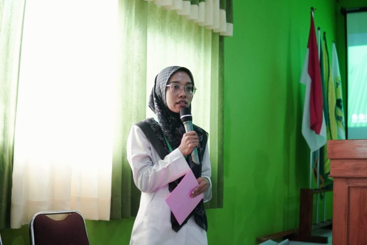Farrah Dzawi Adila: Pendidik Muda yang Menginspirasi dari MAN 1 Jepara