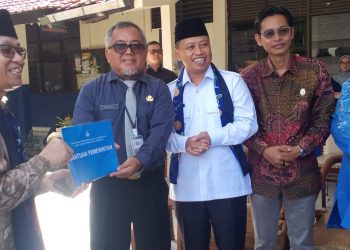 Wamendikdasmen RI Kunjungi SMPN 8 Depok, Apresiasi Inovasi dan Sinergi Pendidikan
