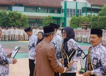 Sosok Inspiratif di Jepara: Bu Egga, Guru Penjasorkes MAN 1 Idola Generasi Z