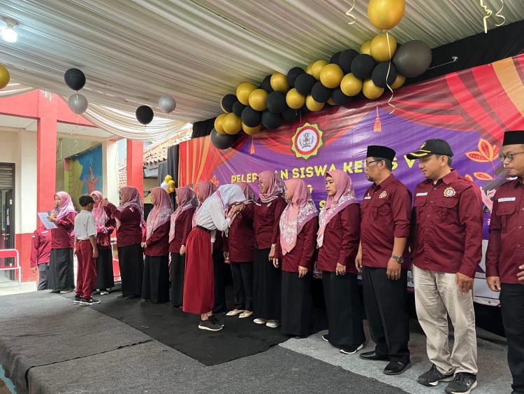 Kenangan Terindah: SDN Cinangka 02 Gelar Acara Perpisahan untuk Siswa Kelas 6