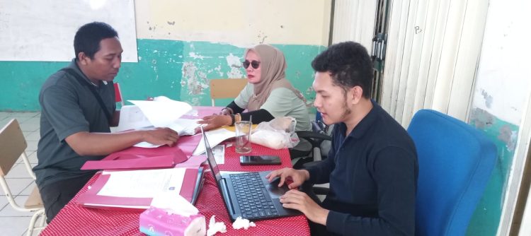 Daftar Ulang Siswa Baru di SDN Krukut 3 Berlangsung Tertib dan Kondusif