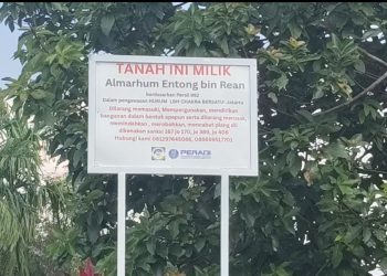 Lindungi Hak Waris, Keluarga Entong bin Rean Pasang Plang Kepemilikan Tanah di Cibinong