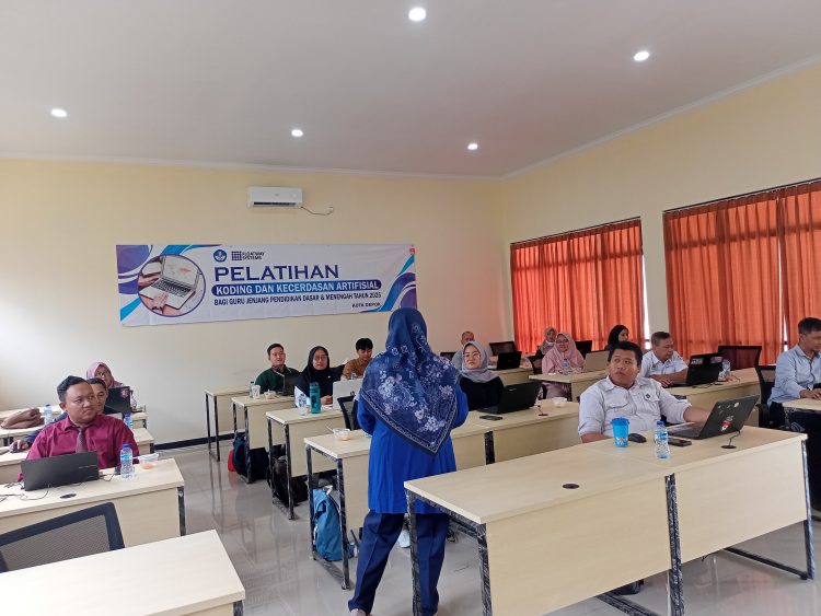 SMK Nasional Depok Fasilitasi Pelatihan Koding dan Kecerdasan Artifisial untuk Guru