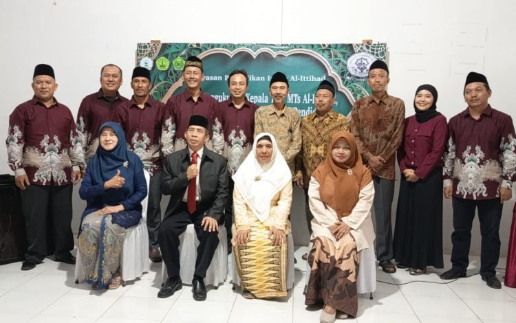 Pengukuhan Kepala SMK, MTs, dan TPA Warnai Restrukturisasi Yayasan Al Ittihad
