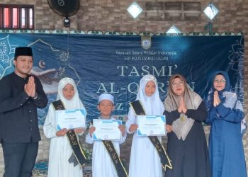 Tiga Siswa SD Islam Plus Darul Ulum Tuntaskan Hafalan Juz 30 dalam Tasmi’ Al-Quran