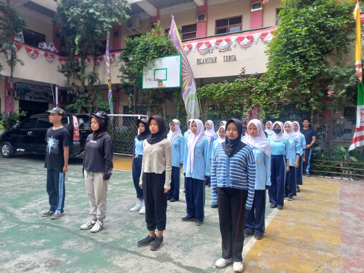 SMP Islamiyah Serua Siapkan Paskibra dan Drum Band untuk Upacara HUT ke-80 RI