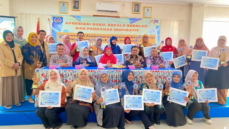 Dinas Pendidikan Depok  Anugerahkan Penghargaan kepada Guru, Kepala Sekolah, dan Pengawas Inspiratif 2025