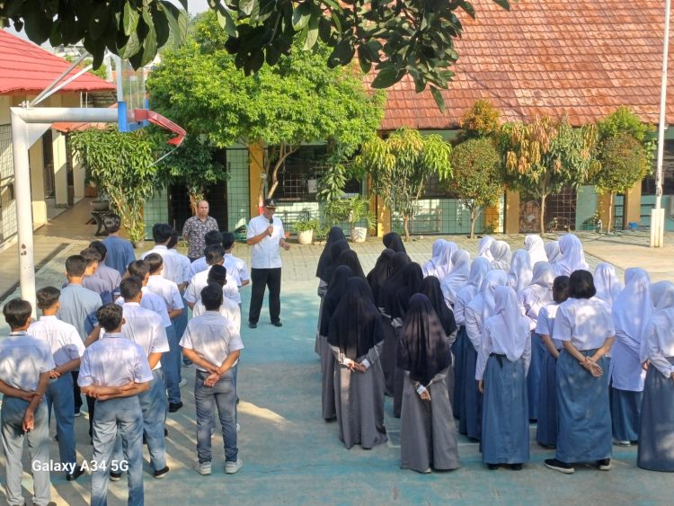 Hari Pertama MPLS di SMAN 11 Terbuka Meriah dan Penuh Semangat