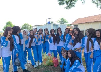 World Cleaning Day Jadi Ajang Siswa SMKN 1 Kalinyamatan Wujudkan Sekolah Asri