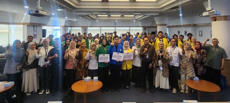 174 Mahasiswa Depok Terima Beasiswa Bidik Manis dari Pemkot Depok
