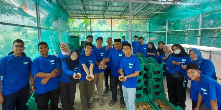 PIK-R Sacerba Sawangan Jadi Pelopor Remaja Peduli Sampah Organik