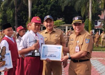 Kadisdik Depok Apresiasi Tujuh Siswa SD Berprestasi Tingkat Provinsi Jabar