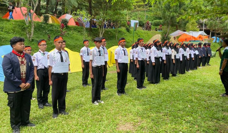 LDK OSIS SMK Assalamah: Bentuk Kepemimpinan dan Karakter Tangguh Siswa
