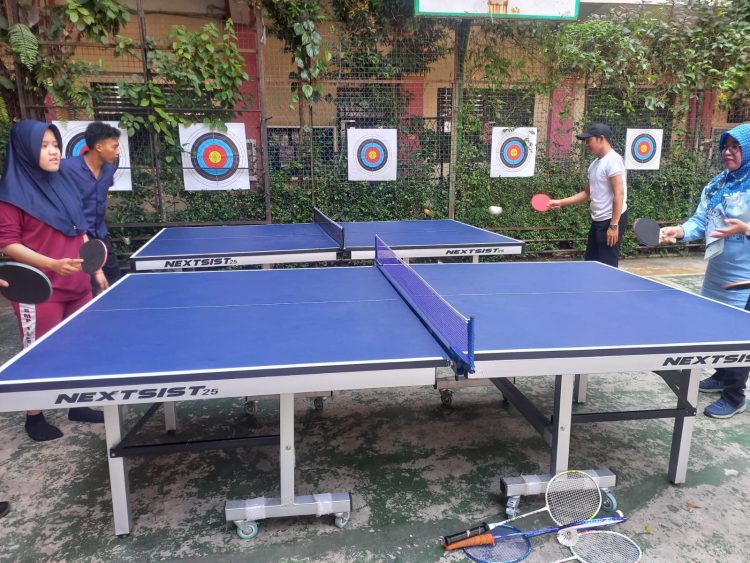 SMP Islamiyah Serua Tambah Tiga Meja Tenis untuk Dorong Semangat Olahraga