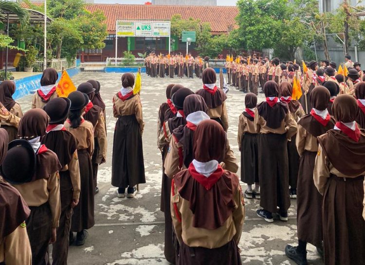 Pramuka Jadi Wadah Pembentukan Karakter di SDN Mampang 3
