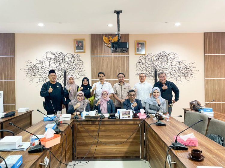 Mulai 2027 Bahasa Inggris Wajib di SD dan MI, Komisi D Ingatkan Kesiapan Guru